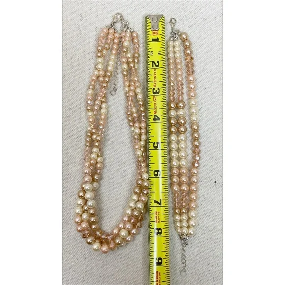Three strand pink faux Pearl Necklace and Bracelet set - Picture 5 of 5
